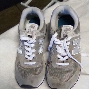 Iconic NewBalance 574 Core Grey&Creme Reflective Hybrid Climbing/Hiking Womens 7